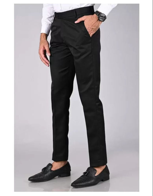 Beautiful Slim-Fit Cotton Jeans Pant in Black Color for Boys Men Fashion for Regular and party wear.
